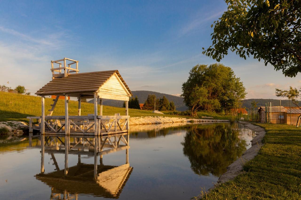 Lake House Bebic คูเปรส ภายนอก รูปภาพ