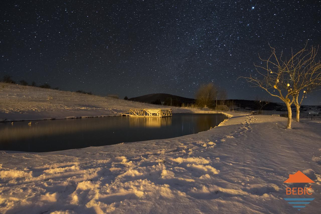 Lake House Bebic คูเปรส ภายนอก รูปภาพ