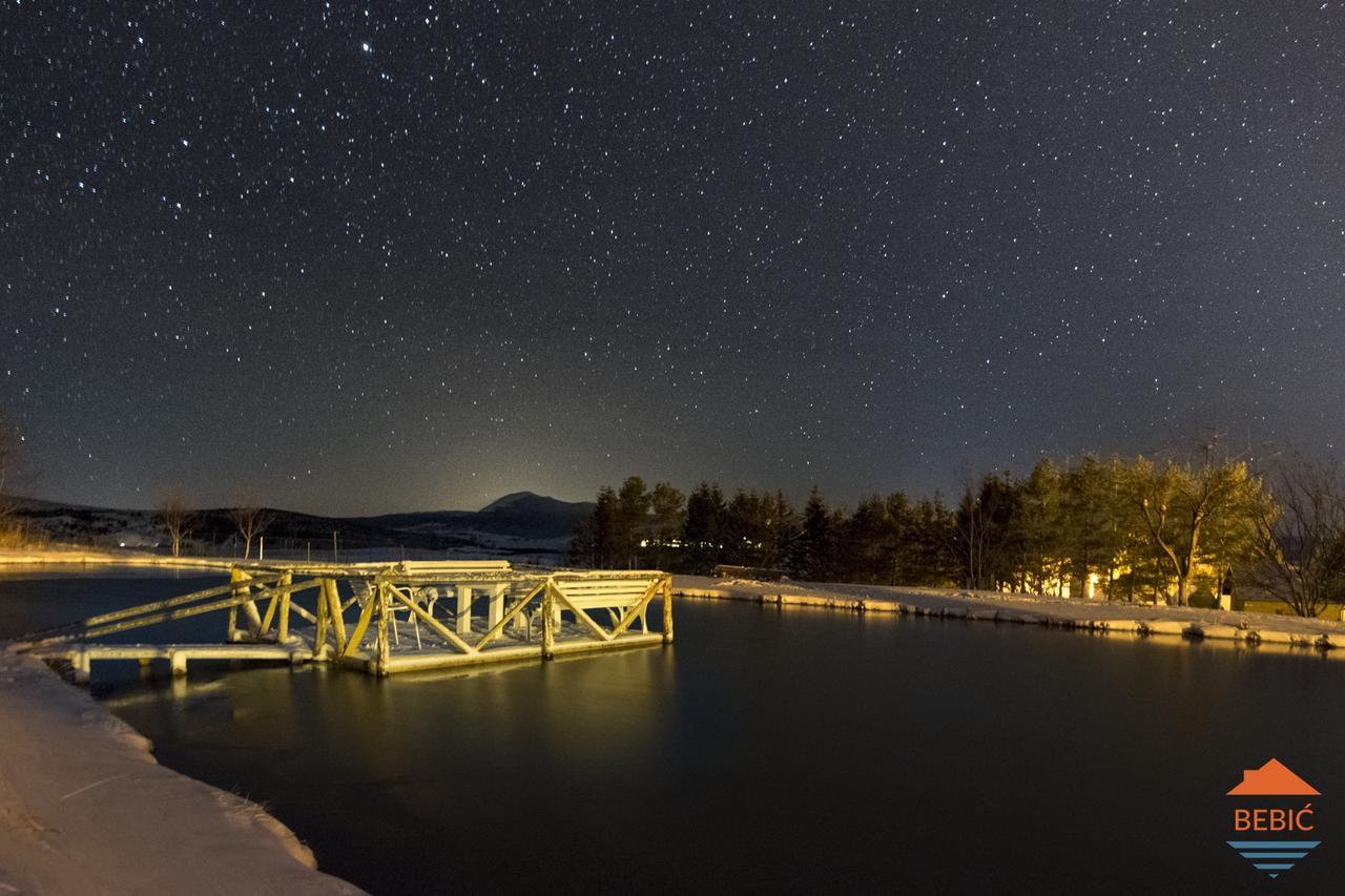 Lake House Bebic คูเปรส ภายนอก รูปภาพ