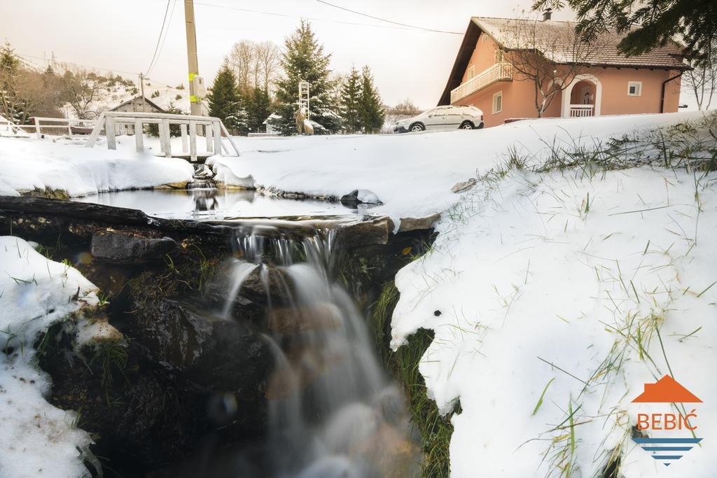 Lake House Bebic คูเปรส ภายนอก รูปภาพ